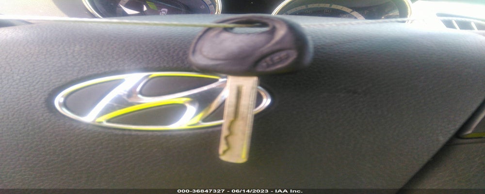 5NPEB4AC8CH414635 2012 HYUNDAI SONATA photo no. 11