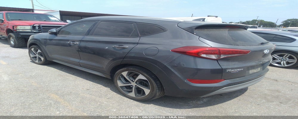 KM8J33A21JU686438 2018 HYUNDAI TUCSON photo no. 3