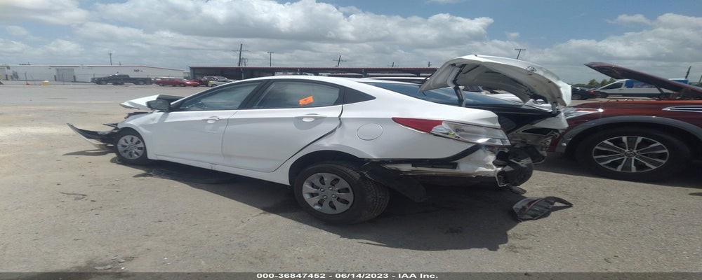 KMHCT4AE5FU798627 2015 HYUNDAI ACCENT photo no. 3