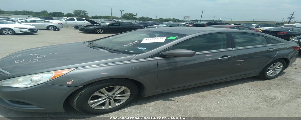 5NPEB4AC8CH421472 2012 HYUNDAI SONATA photo no. 2