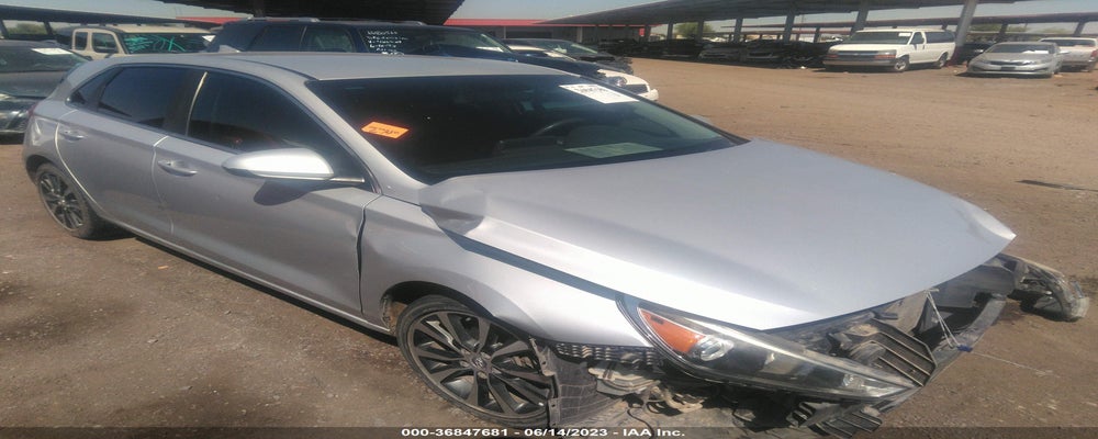 KMHH35LE4JU040974 2018 HYUNDAI ELANTRA GT photo no. 4