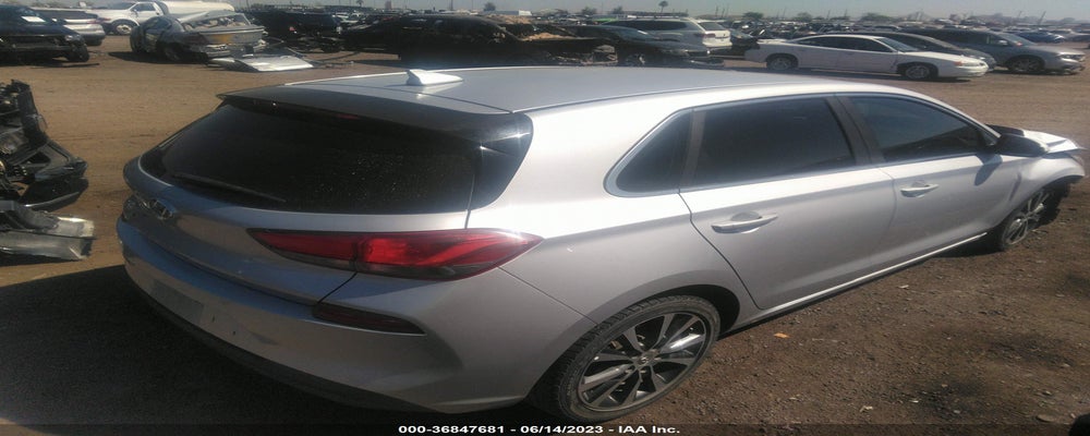 KMHH35LE4JU040974 2018 HYUNDAI ELANTRA GT photo no. 4