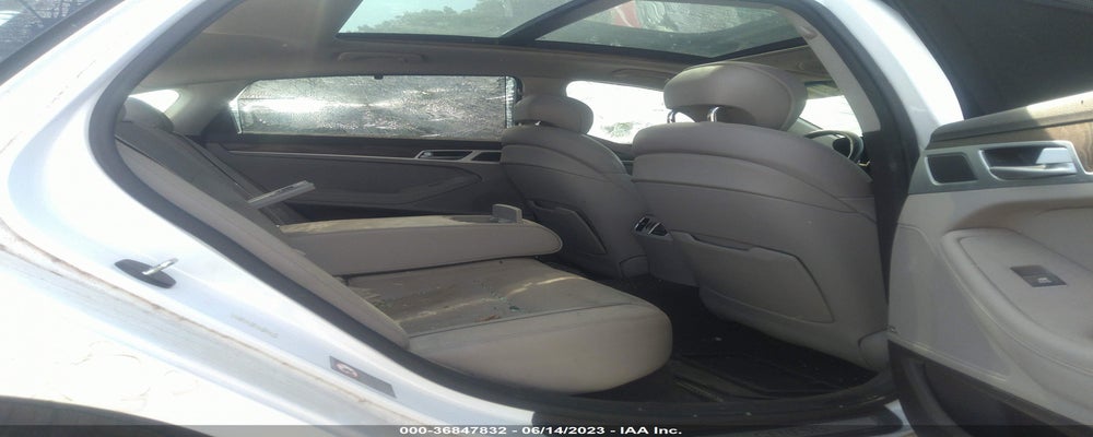 KMHGN4JF0FU062232 2015 HYUNDAI GENESIS photo no. 8