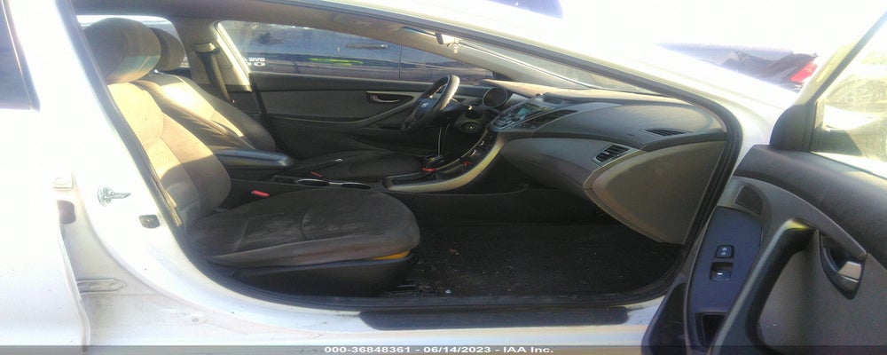 5NPDH4AE9FH555763 2015 HYUNDAI ELANTRA photo no. 5