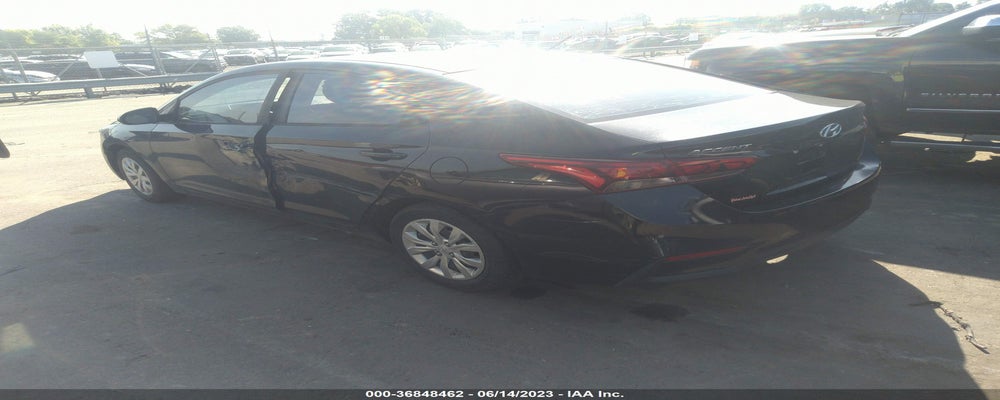 3KPC24A32JE021707 2018 HYUNDAI ACCENT photo no. 3
