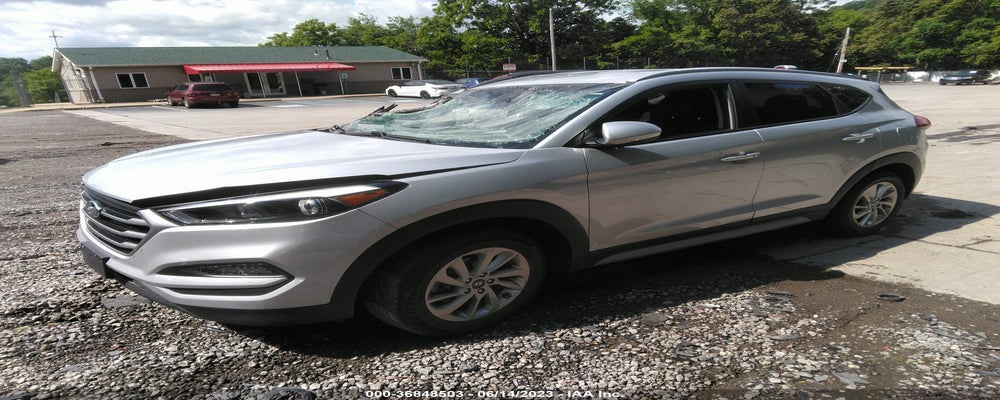KM8J3CA49HU508269 2017 HYUNDAI TUCSON photo no. 2