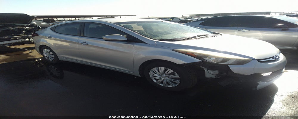 5NPDH4AE6GH667583 2016 HYUNDAI ELANTRA photo no. 2