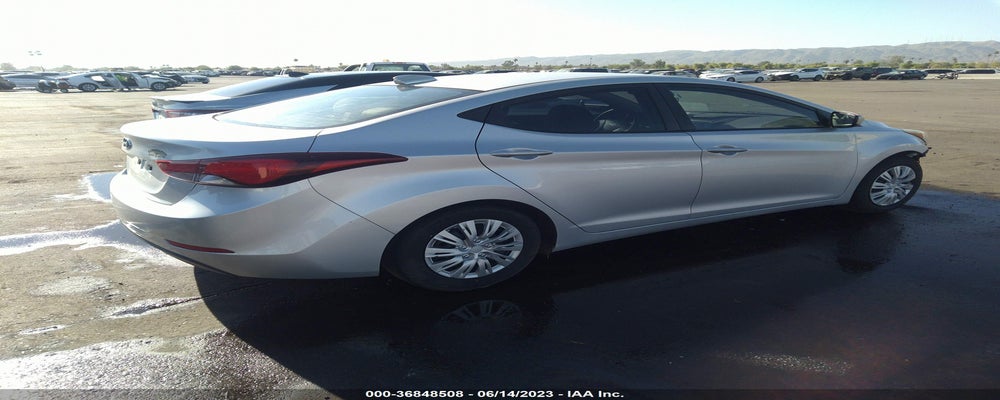 5NPDH4AE6GH667583 2016 HYUNDAI ELANTRA photo no. 4