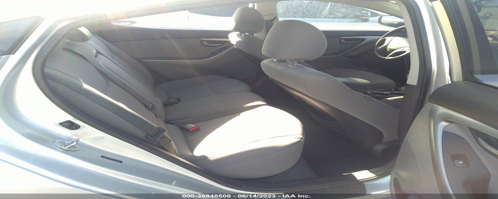 5NPDH4AE6GH667583 2016 HYUNDAI ELANTRA photo no. 8
