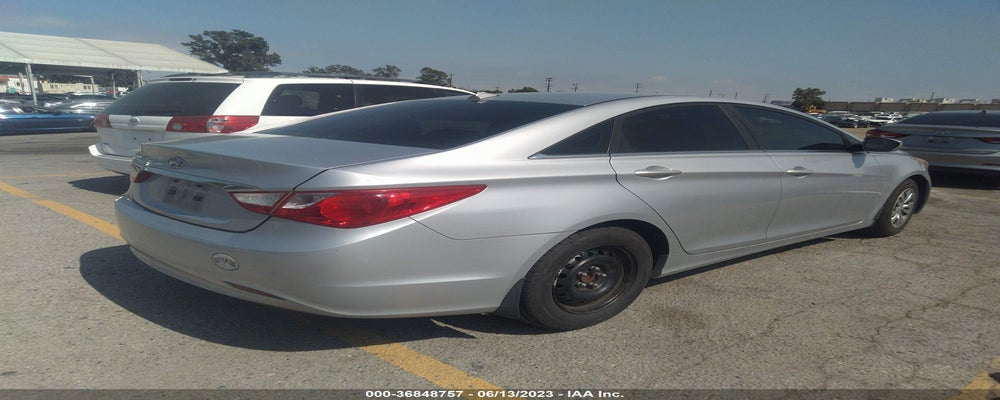 5NPEB4AC7DH568531 2013 HYUNDAI SONATA photo no. 4