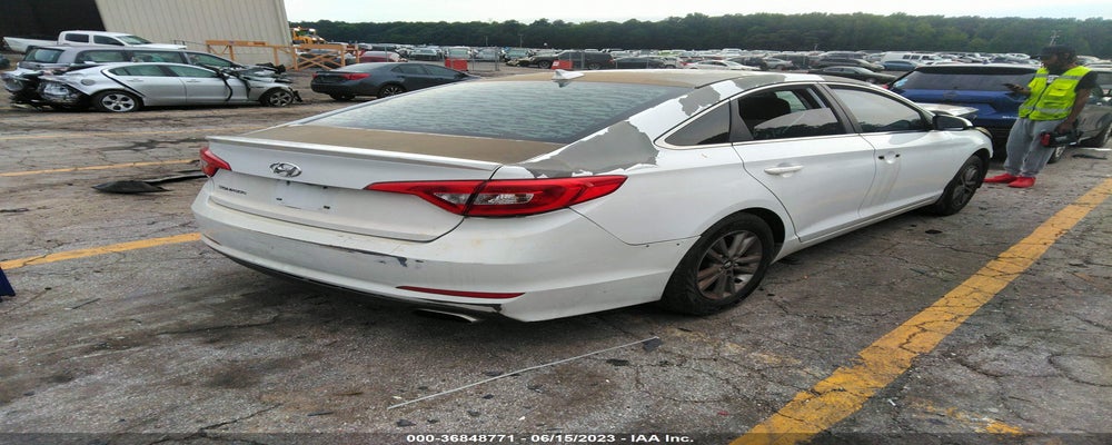 5NPE24AF9FH165440 2015 HYUNDAI SONATA photo no. 4