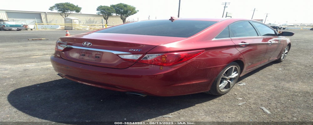 5NPEC4AB2DH689584 2013 HYUNDAI SONATA photo no. 4
