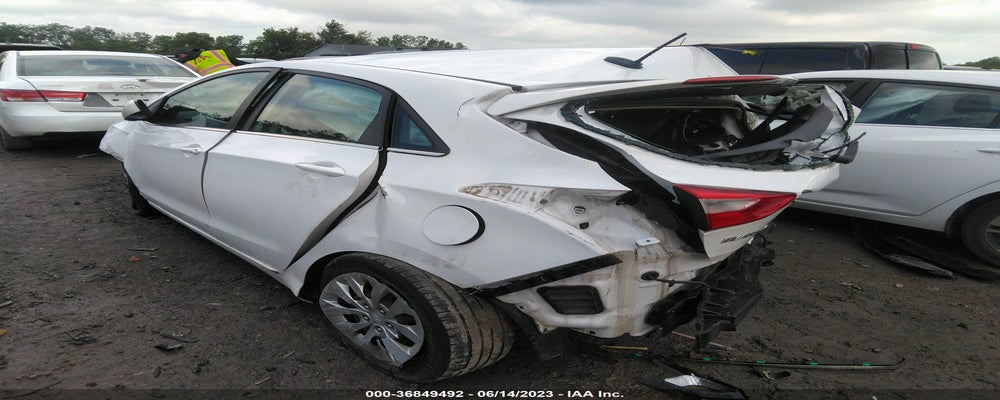 KMHD35LH1GU331837 2016 HYUNDAI ELANTRA GT photo no. 3