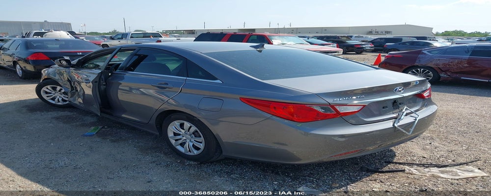 5NPEB4AC4BH246099 2011 HYUNDAI SONATA photo no. 3