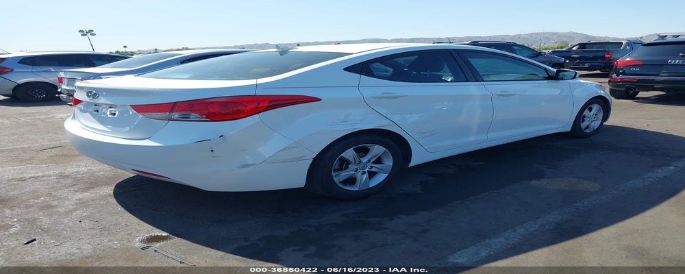 5NPDH4AE2DH311059 2013 HYUNDAI ELANTRA photo no. 4