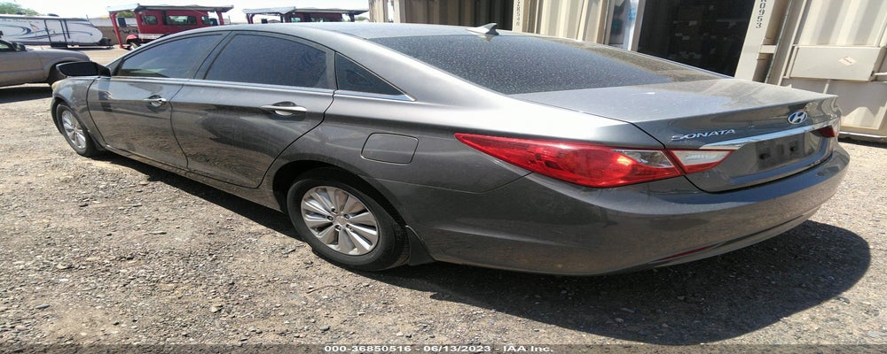 5NPEB4AC0BH187018 2011 HYUNDAI SONATA photo no. 3