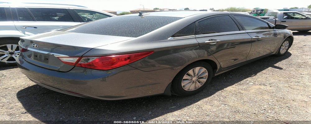 5NPEB4AC0BH187018 2011 HYUNDAI SONATA photo no. 4