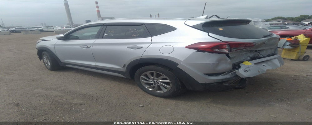 KM8J3CA45JU743421 2018 HYUNDAI TUCSON photo no. 3