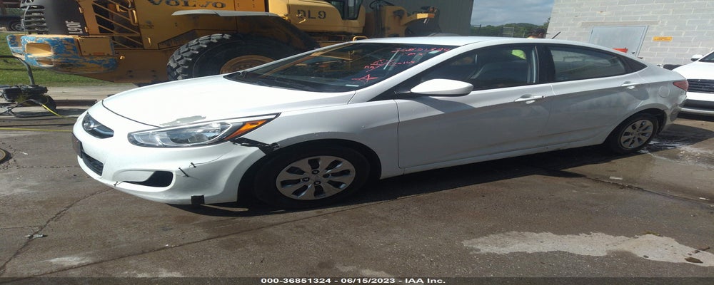 KMHCT4AE6GU979057 2016 HYUNDAI ACCENT photo no. 2
