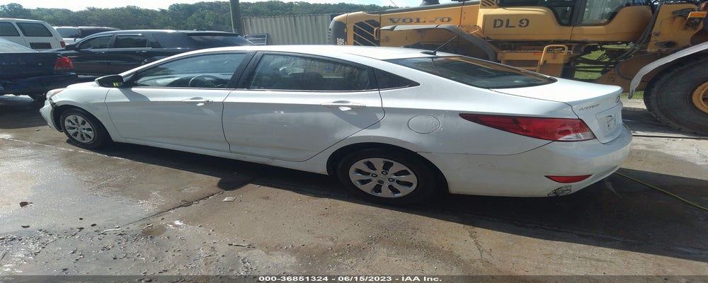 KMHCT4AE6GU979057 2016 HYUNDAI ACCENT photo no. 3