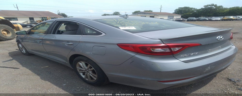 5NPE24AFXFH175183 2015 HYUNDAI SONATA photo no. 3