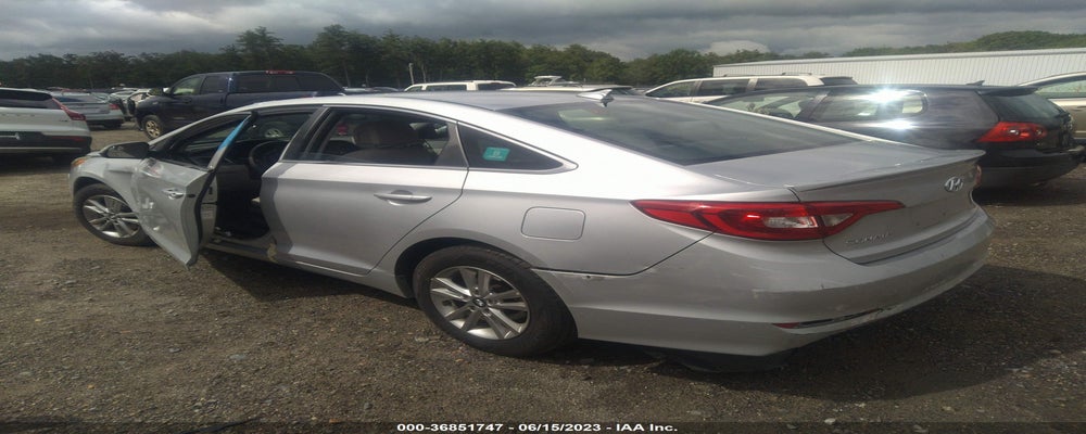 5NPE24AF4HH523126 2017 HYUNDAI SONATA photo no. 3