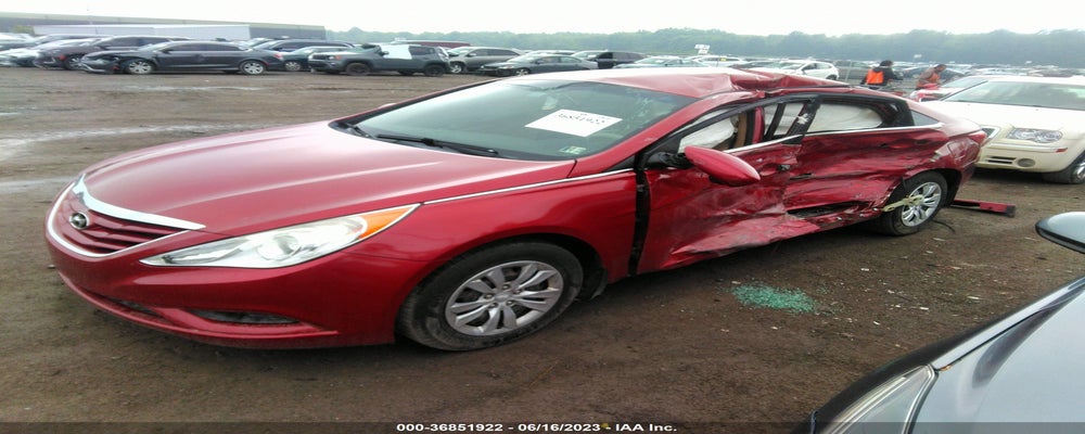 5NPEB4AC2CH469274 2012 HYUNDAI SONATA photo no. 2