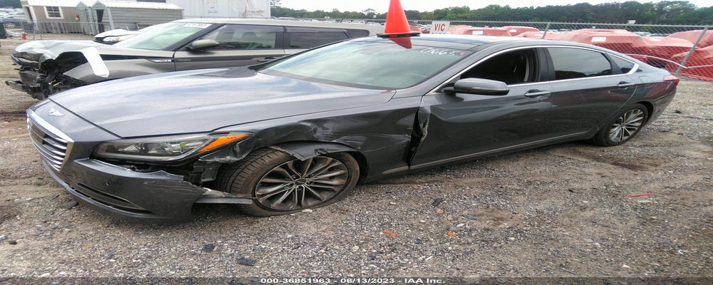 KMHGN4JE4FU030665 2015 HYUNDAI GENESIS photo no. 2
