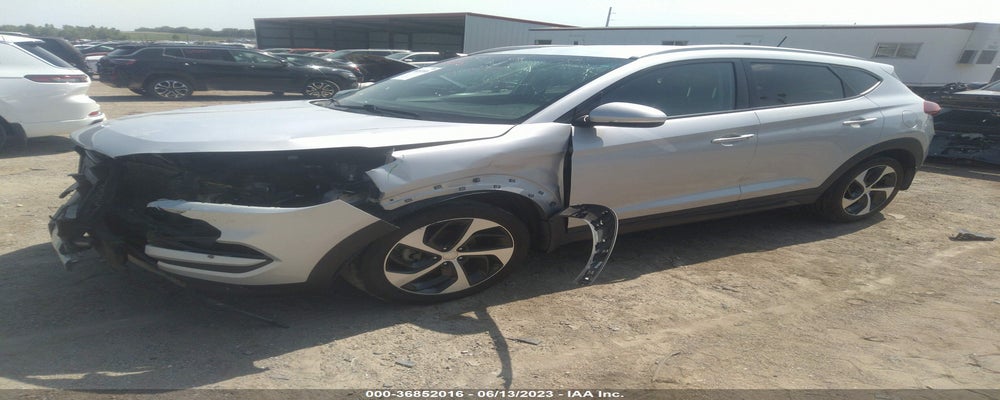 KM8J3CA23GU127353 2016 HYUNDAI TUCSON photo no. 2