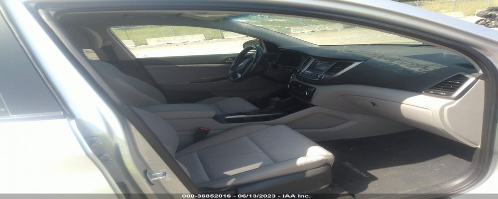 KM8J3CA23GU127353 2016 HYUNDAI TUCSON photo no. 5