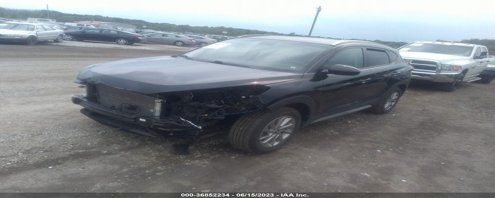 KM8J3CA42JU613130 2018 HYUNDAI TUCSON photo no. 2