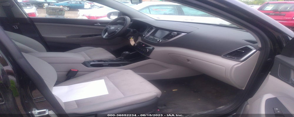 KM8J3CA42JU613130 2018 HYUNDAI TUCSON photo no. 5