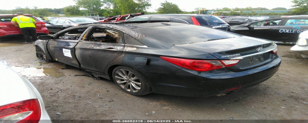 5NPEC4AB8CH363187 2012 HYUNDAI SONATA photo no. 3