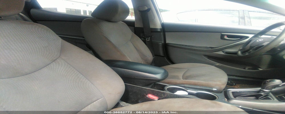5NPDH4AE1GH675705 2016 HYUNDAI ELANTRA photo no. 5
