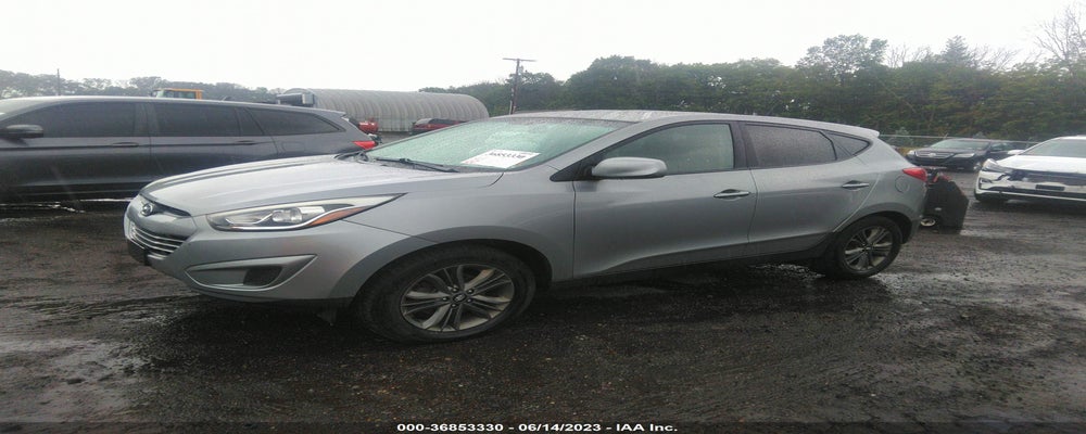 KM8JTCAF2FU040173 2015 HYUNDAI TUCSON photo no. 2