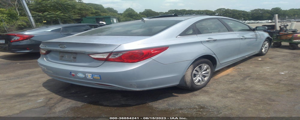 5NPEB4AC7CH365007 2012 HYUNDAI SONATA photo no. 4