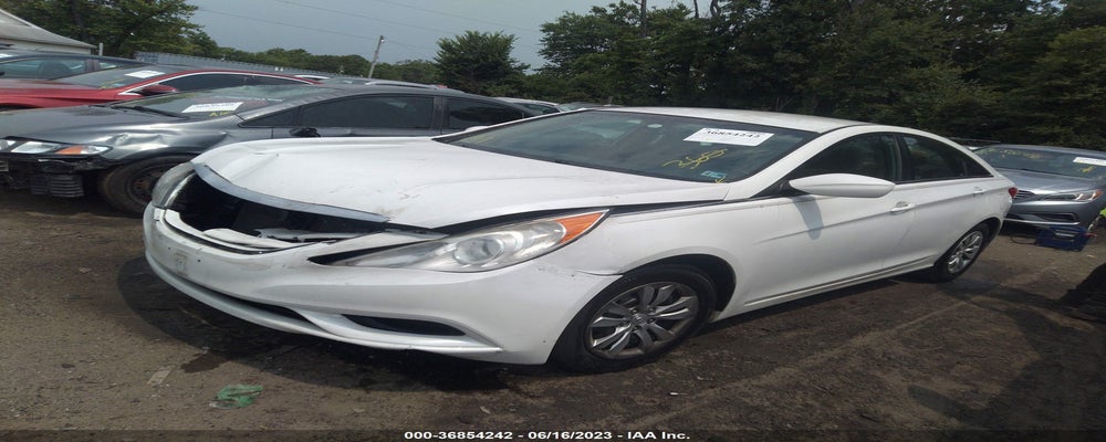 5NPEB4AC5BH243079 2011 HYUNDAI SONATA photo no. 2