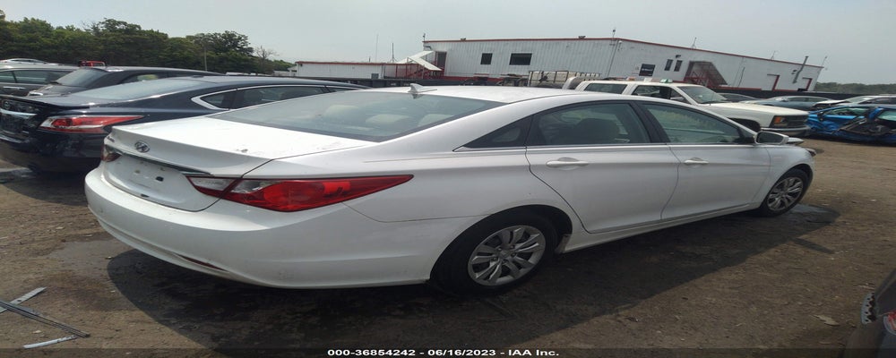 5NPEB4AC5BH243079 2011 HYUNDAI SONATA photo no. 4