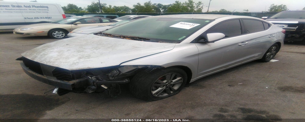 5NPD84LF1JH304914 2018 HYUNDAI ELANTRA photo no. 2