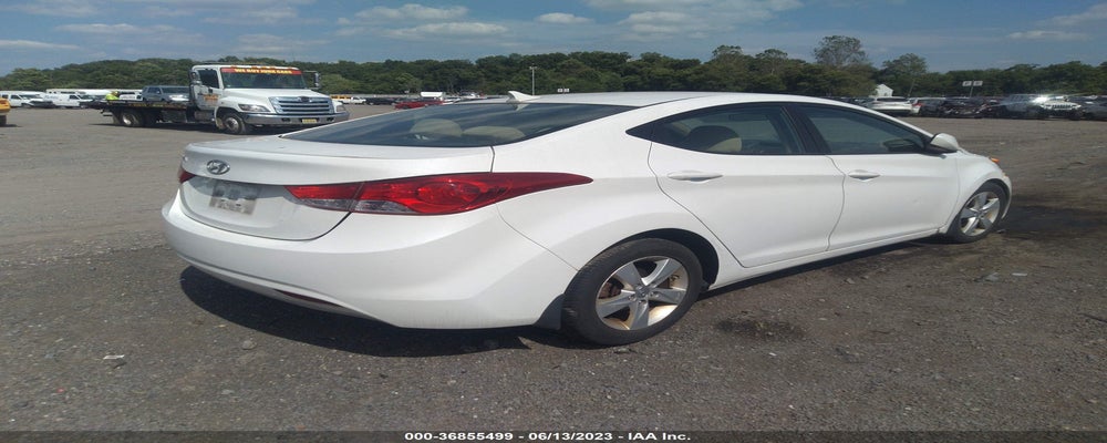 5NPDH4AE4DH284835 2013 HYUNDAI ELANTRA photo no. 4