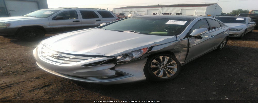 5NPEC4AB8CH385321 2012 HYUNDAI SONATA photo no. 2