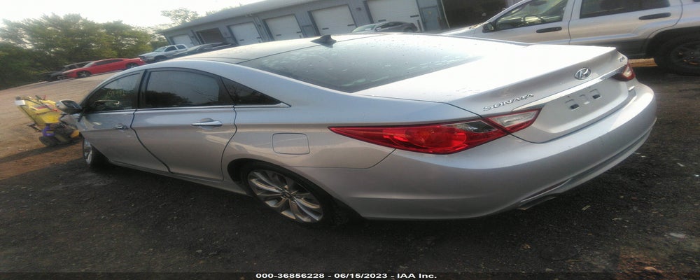 5NPEC4AB8CH385321 2012 HYUNDAI SONATA photo no. 3