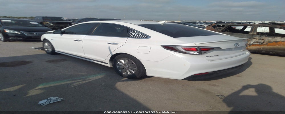 KMHE24L11HA059572 2017 HYUNDAI SONATA HYBRID photo no. 3
