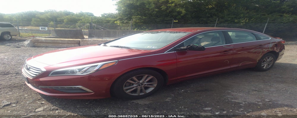 5NPE24AF3FH007255 2015 HYUNDAI SONATA photo no. 2