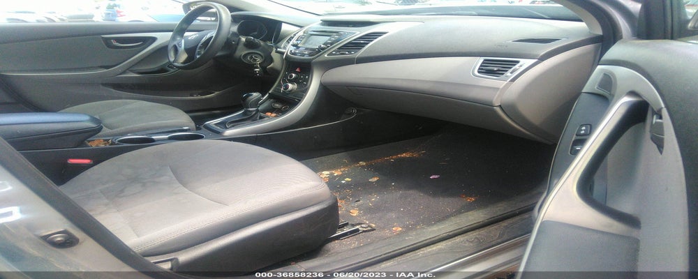 5NPDH4AE9GH659445 2016 HYUNDAI ELANTRA photo no. 5