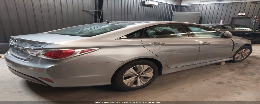 KMHEC4A4XFA129609 2015 HYUNDAI SONATA HYBRID photo no. 4