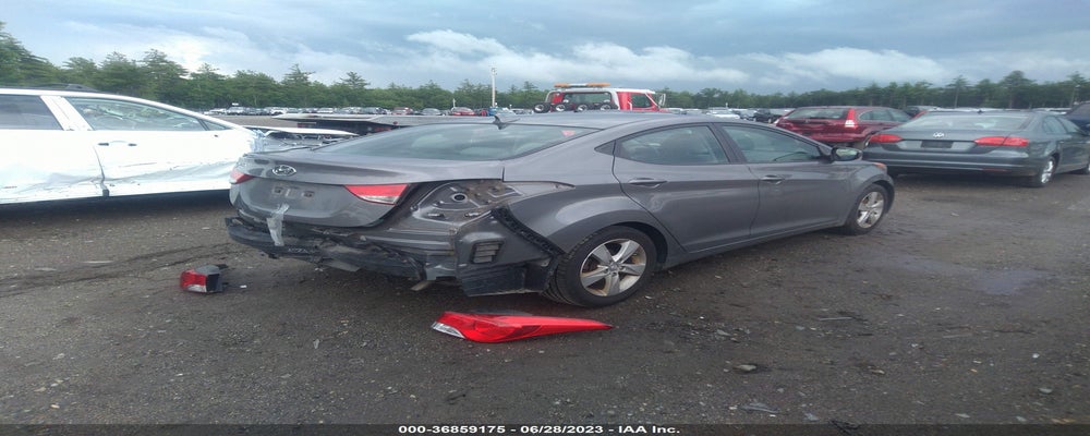 5NPDH4AE7DH434307 2013 HYUNDAI ELANTRA photo no. 4