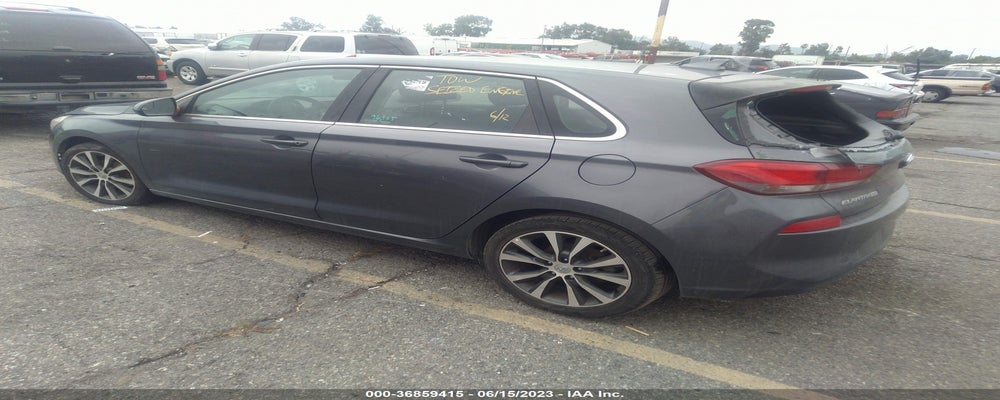 KMHH35LE7JU055162 2018 HYUNDAI ELANTRA GT photo no. 3