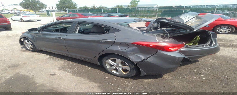 5NPDH4AE0DH308127 2013 HYUNDAI ELANTRA photo no. 3