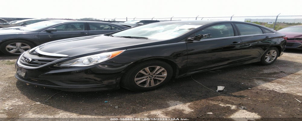 5NPEB4AC0EH828933 2014 HYUNDAI SONATA photo no. 2
